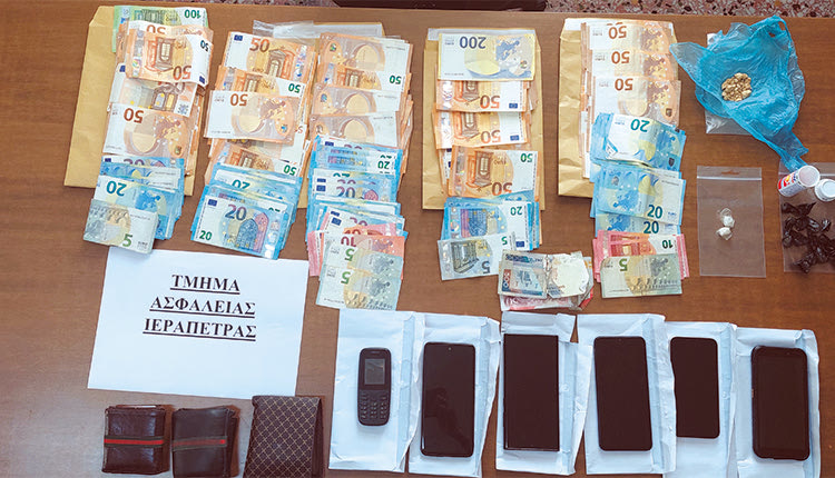 ΑΛΛΟΔΑΠΟΙ ΔΙΑΚΙΝΗΤΕΣ Στην ουρά για... κοκαΐνη