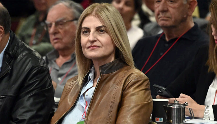 Η Δώρα Αυγέρη