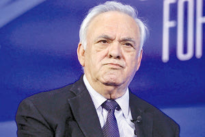 Ένα βήμα πριν την αποχώρηση ο Γιάννης Δραγασάκης