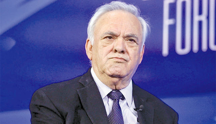 Ένα βήμα πριν την αποχώρηση ο Γιάννης Δραγασάκης