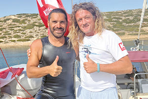 Ο Ταϊγανίδης με τον σκίπερ Γιώργο Νικολαΐδη