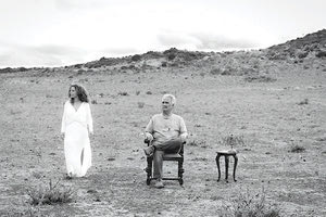 Ο Βασίλης Ξυλούρης με τη νέα τραγουδίστρια Μαρία Σταυρακάκη