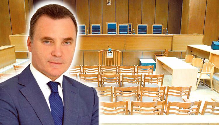 Ο πρόεδρος του Δ.Σ.Η. Ν. Λογοθέτης