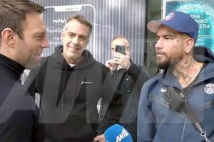 ΚΑΣΣΕΛΑΚΗΣ ΣΥΝΑΝΤΗΣΗ ΜΕ ΤΡΑΠΕΡ ΣΝΙΚ