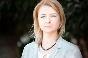 Πώς να ρίξει όμως τον Πούτιν; Η Εκατερίνα Ντούντσοβα, μητέρα τριών παιδιών, με ελάχιστη πολιτική εμπειρία παραδέχεται ότι «φοβάται» καθώς αρχίζει την προεκλογική εκστρατεία της με στόχο να νικήσει τον Βλαντίμιρ Πούτιν και να γίνει Πρόεδρος της Ρωσίας.