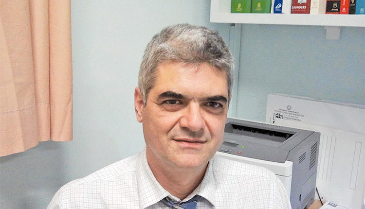 Ο καθηγητής Διαμαντής Κοφτερίδης 