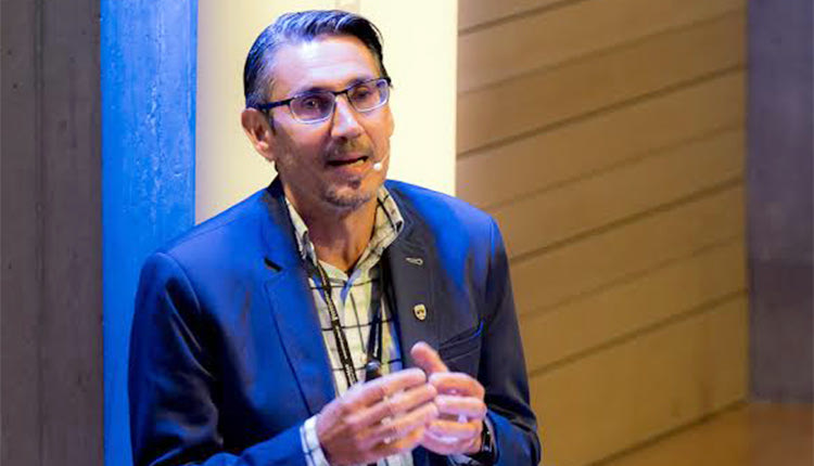 ΚΑΚΛΑΜΑΝΑΚΗΣ ΣΤΟ ΦΕΣΤΙΒΑΛ ΑΛΗ8ΕΙΑΣ