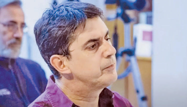 Έφυγε ο Μπαρτσίδης