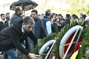 Οι δήθεν δημοκράτες τραμπούκισαν τον Ανδρουλάκη στο Πολυτεχνείο