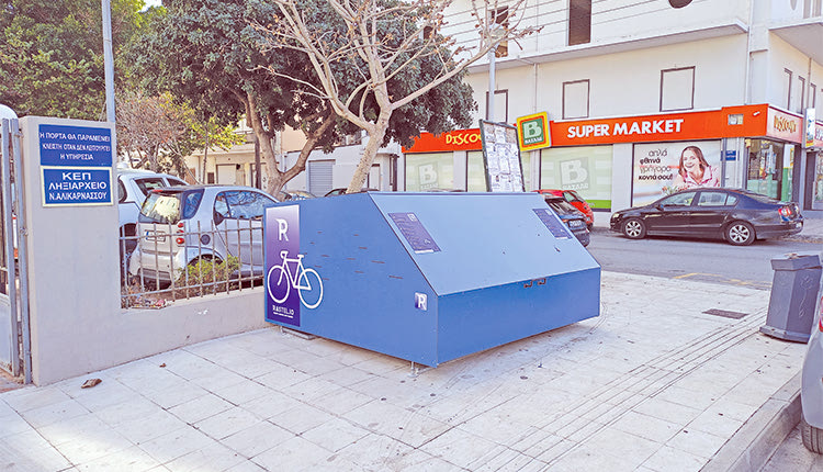 Ειδικές θέσεις για ποδήλατα!