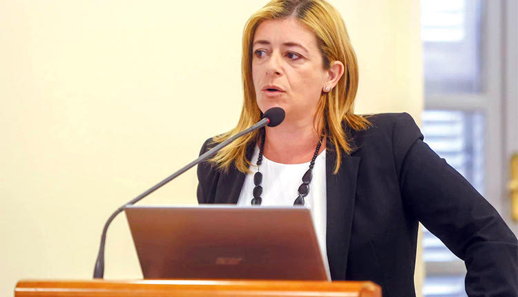 Η πρώην αντιδήμαρχος Οικονομικών Μ. Καναβάκη