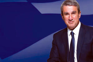 Ο Λοβέρδος επιστρέφει... εμπρός