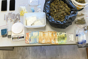 Τέσσερα ακόμα άτομα συνελήφθησαν για τα ναρκωτικά που βρέθηκαν