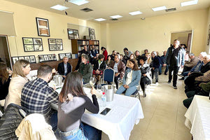 Διαγωνισμός κρασιού στη Μονή