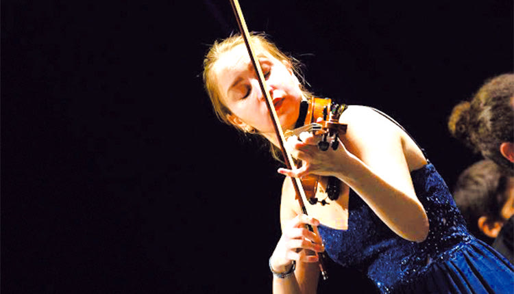 ΜΕ ΜΕΓΑΛΗ ΣΥΝΑΥΛΙΑ ΤΗΣ ΣΥΜΦΩΝΙΚΗΣ ΟΡΧΗΣΤΡΑΣ ΝΕΩΝ ΚΡΗΤΗΣ ΤΟΥ ΔΗΜΟΥ ΗΡΑΚΛΕΙΟΥ
Έκλεισαν οι εκδηλώσεις «40 χρόνια Μουσείο Νίκου Καζαντζάκη»
