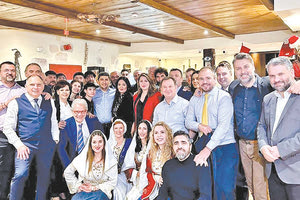 Έχουν να το λένε για την κρητική βραδιά που απόλαυσαν περίπου 45 βουλευτές της Νέας Δημοκρατίας, κυρίως νεοεκλεγμένοι, στο εστιατόριο «Πασιφάη» στη Γλυφάδα.