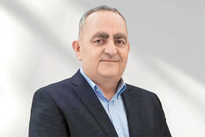 ΜΠΕΛΕΡΗΣ Η Αθήνα μπλοκάρει τον δρόμο της Αλβανίας