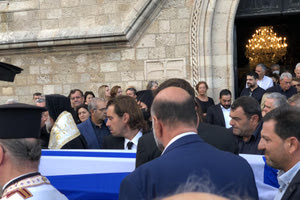 Κλίμα οδύνης στην κηδεία του τ.δημάρχου Ρόδου