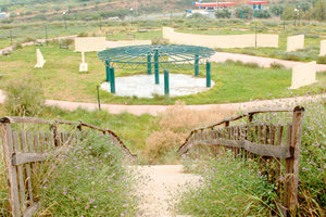 στο εγκαταλειμμένο πάρκο Σκαφιδαρά