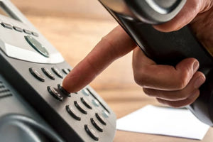 Θύμα τηλεφωνικής απάτης και ένας φαρμακοποιός. Αυτη τη φορά πιάστηκε ο απατεώνας