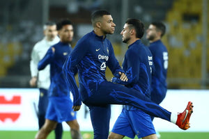 Ο Εμπαπέ και η… παρέα του στην OPAP Arena