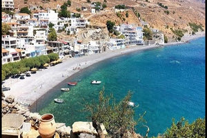 Συναγερμός και στις λιμενικές υπηρεσίες Ηρακλείου. Βρέθηκαν μετανάστες κοντά στις Τρεις Εκκλησιές