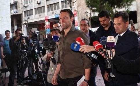 “Αντιδημοκρατική στάση” σε όσους έφυγαν καταλογίζει ο επίσημος ΣΥΡΙΖΑ