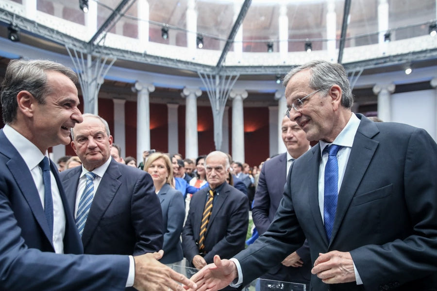 Μετά από πολύμηνη σιωπή το χτύπημα Σαμαρά κάνει άνω κάτω την κυβέρνηση