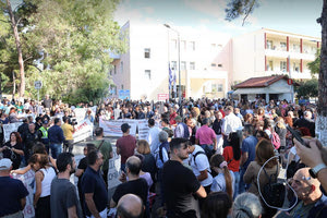 Με συγκεντρώσεις διαμαρτυρίας η υποδοχή του υπουργού Υγείας στο Βενιζέλειο και στην Σητεία