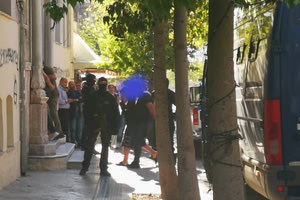 «Με απειλούσαν ότι θα με ξεκοίλιαζαν»!