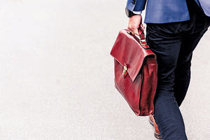 Οι εργαζόμενοι πληρώνουν για ακόμα μια φορά το μάρμαρο της ακρίβειας