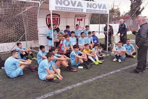 ΣΗΜΕΡΑ ΜΕΤΑΞΥ ΤΩΝ ΜΙΚΤΩΝ OMAΔΩΝ ΗΡΑΚΛΕΙΟΥ-ΧΑΝΙΩΝ ΣΤΟ ΑΤΣΑΛΕΝΙΟ Δεσπόζει το ντέρμπι κορυφής Κ-16