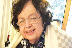 Ειρήνη Ταχατά;κη