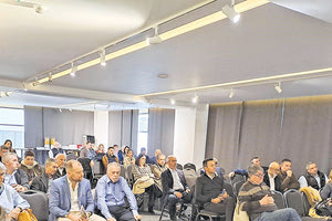 Στιγμιότυπο από την ολομέλεια του Παγκρητίου Συλλόγου Διευθυντών Ξενοδοχείων