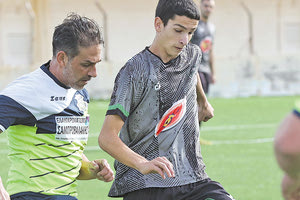 Στιγμιότυπο από το παιχνίδι Ομόνοια-Κόροιβος.