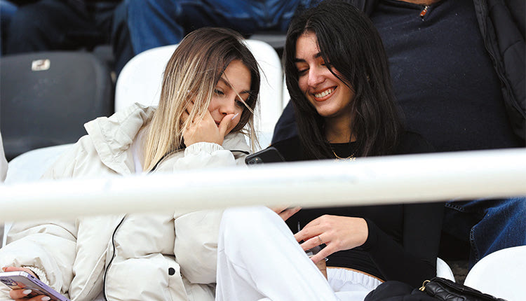 Απόλαυσαν ωραίο ποδόσφαιρο οι φίλαθλοι στο “Γεντί Κουλέ”