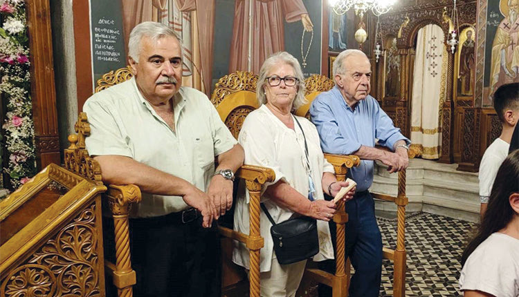  «Δεν του τρέχει» του δημάρχου κ. Β. Λαμπρινού ο εκκλησιασμός στο ναό του Αγίου Νικολάου στην Αλικαρνασσό