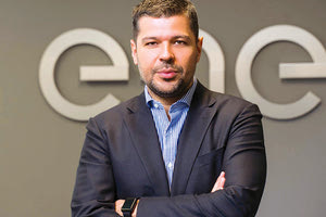 ο διευθύνων σύμβουλος της ΔΕΗ Γιώργος Στάσσης που το είδε… βενζινάδικο