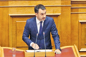 Ο Αλέξης Χαρίτσης