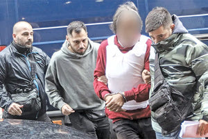 Την Παρασκευή απολογείται ο 71χρονος για την δολοφονία της 43χρονης στη Σαλαμίνα