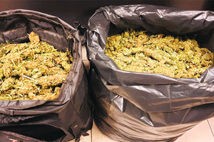 Το φορτίο με τα 13 κιλά χασίς, δύο ενοχές με ελαφρυντικά και μία αθώωση