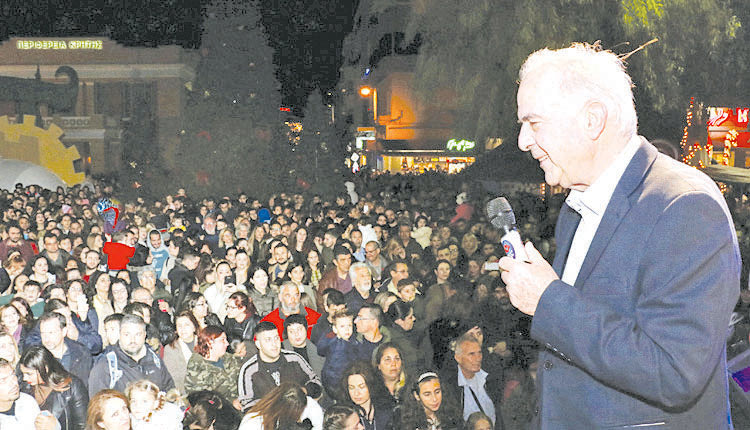 Το δέντρο θα ανάψει ο δήμαρχος Ηρακλείου