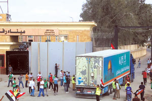 Συνεχίζεται το σφυροκόπημα σε βόρεια και νότια λωρίδα της Γάζας