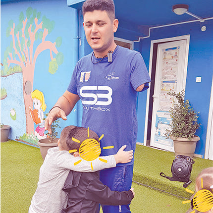 ΤΙ ΡΩΤΗΣΑΝ ΤΑ ΠΑΙΔΙΑ ΤΟΥ 1ΟΥ ΝΗΠΙΑΓΩΓΕΙΟΥ ΑΓΙΑΣ ΜΑΡΙΝΑΣ 
ΓΙΑ ΤΗΝ ΑΝΑΠΗΡΙΑ ΚΑΙ ΤΙ ΜΑΝΤΙΝΑΔΕΣ ΤΟΥ ΑΦΙΕΡΩΣΑΝ
Μικροί δημοσιογράφοι πήραν συνέντευξη 