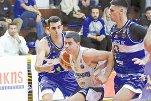 Ο Κατσούρρι στο χθεσινό ματς του «Ηράκλειο» ΟΑΑ