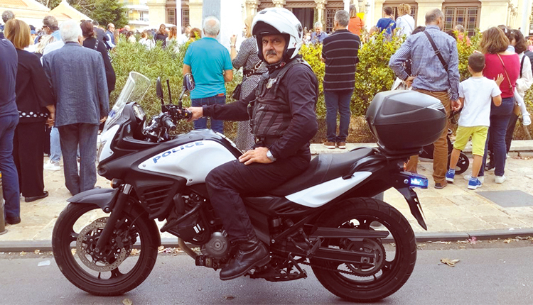 Το κοντέρ του Φραγκιού έχει
γράψει 500.000 χιλιόμετρα,
με 5 μηχανές σε 32 χρόνια