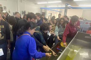 ΠΑΝΕΠΙΣΤΗΜΙΟ ΚΡΗΤΗΣ Εκπαιδευτική εκδρομή για διεθνείς φοιτητές και ερευνητές που εξερεύνησαν την πλούσια κληρονομιά της Κρήτης