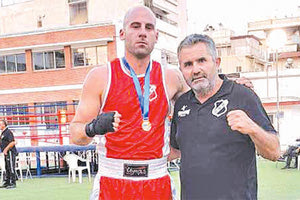 Ο Μπριλάκης με τον προπονητή του