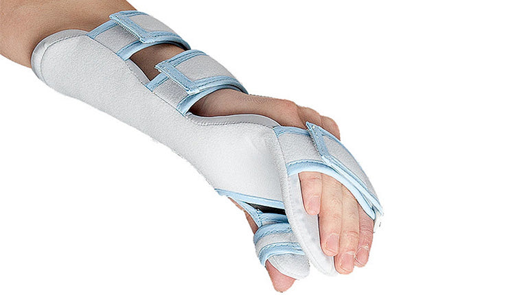 Έσκασε το λάστιχο και τον τραυμάτισε σοβαρά στο χέρι