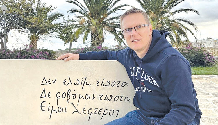 Ο Νταμπράουσκας αποχαιρέτησε την Κρήτη με… Καζαντζάκη